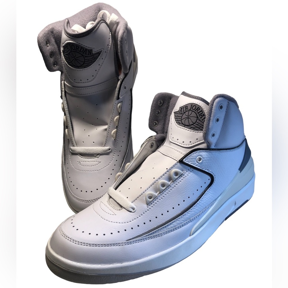 Air Jordan 2 Retro White cement Grey Sail Black Men’s Size 9.5 Women’s 11 New